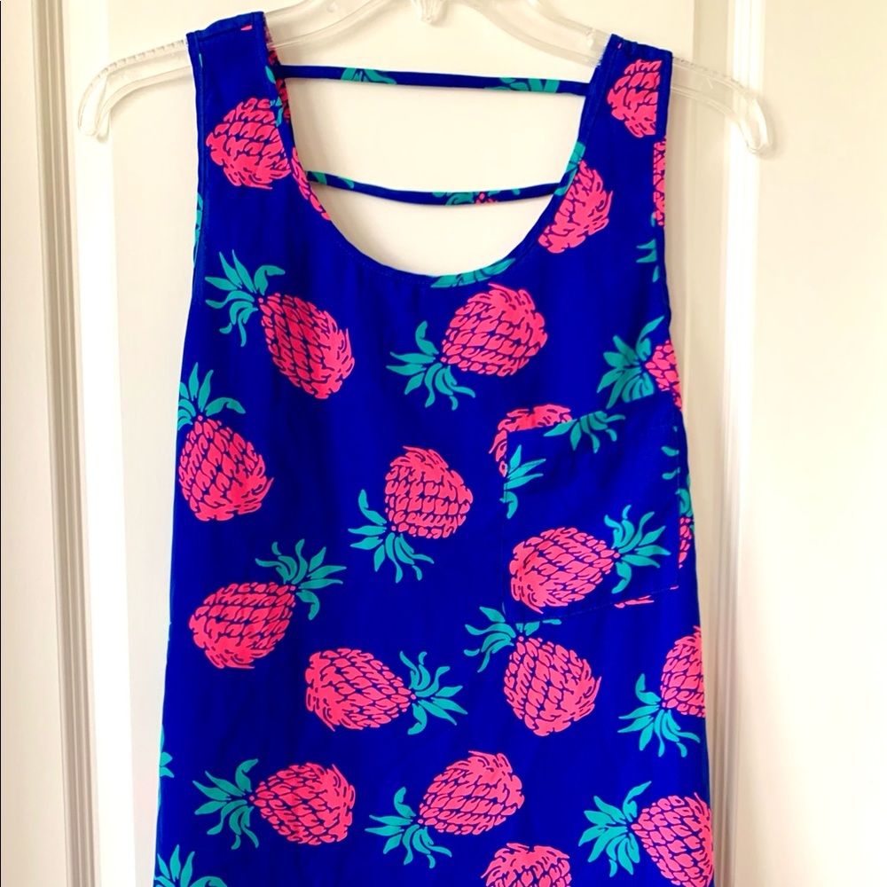 Pineapple Boutique Sleeveless top Medium